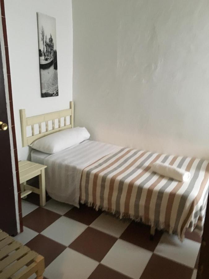 Habitación Individual con baño compartido