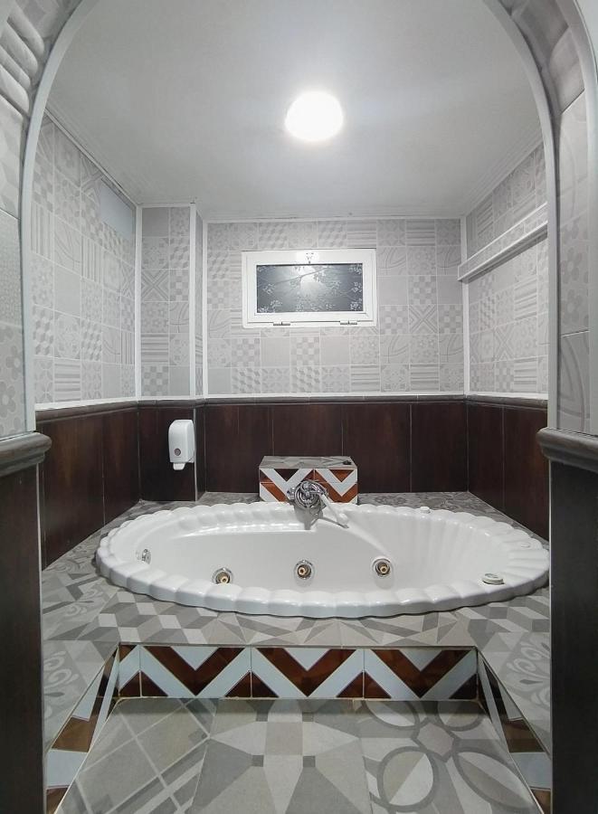 Economic Double Room Spa Bath