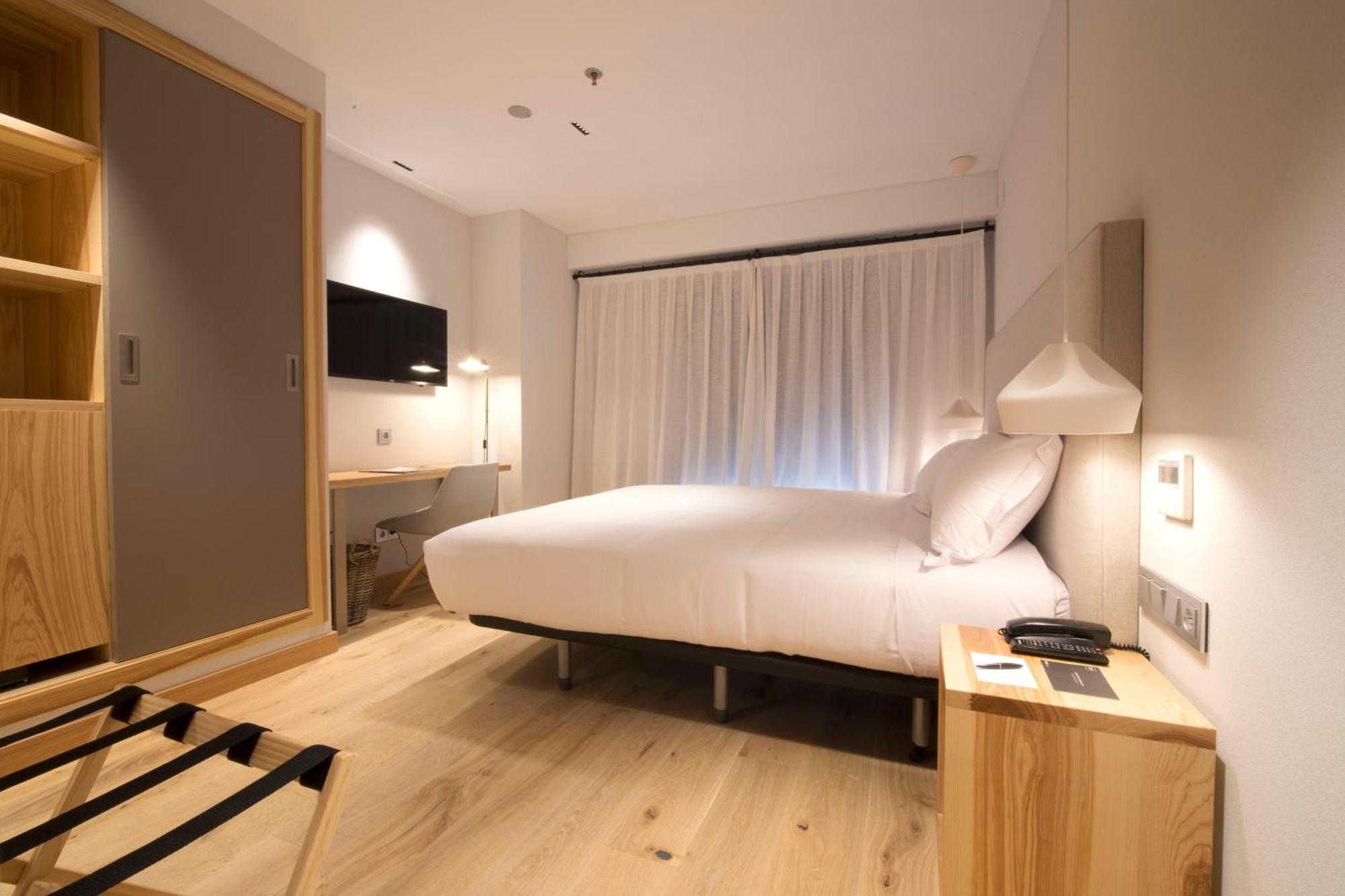Double Room,1207677856:JPEG