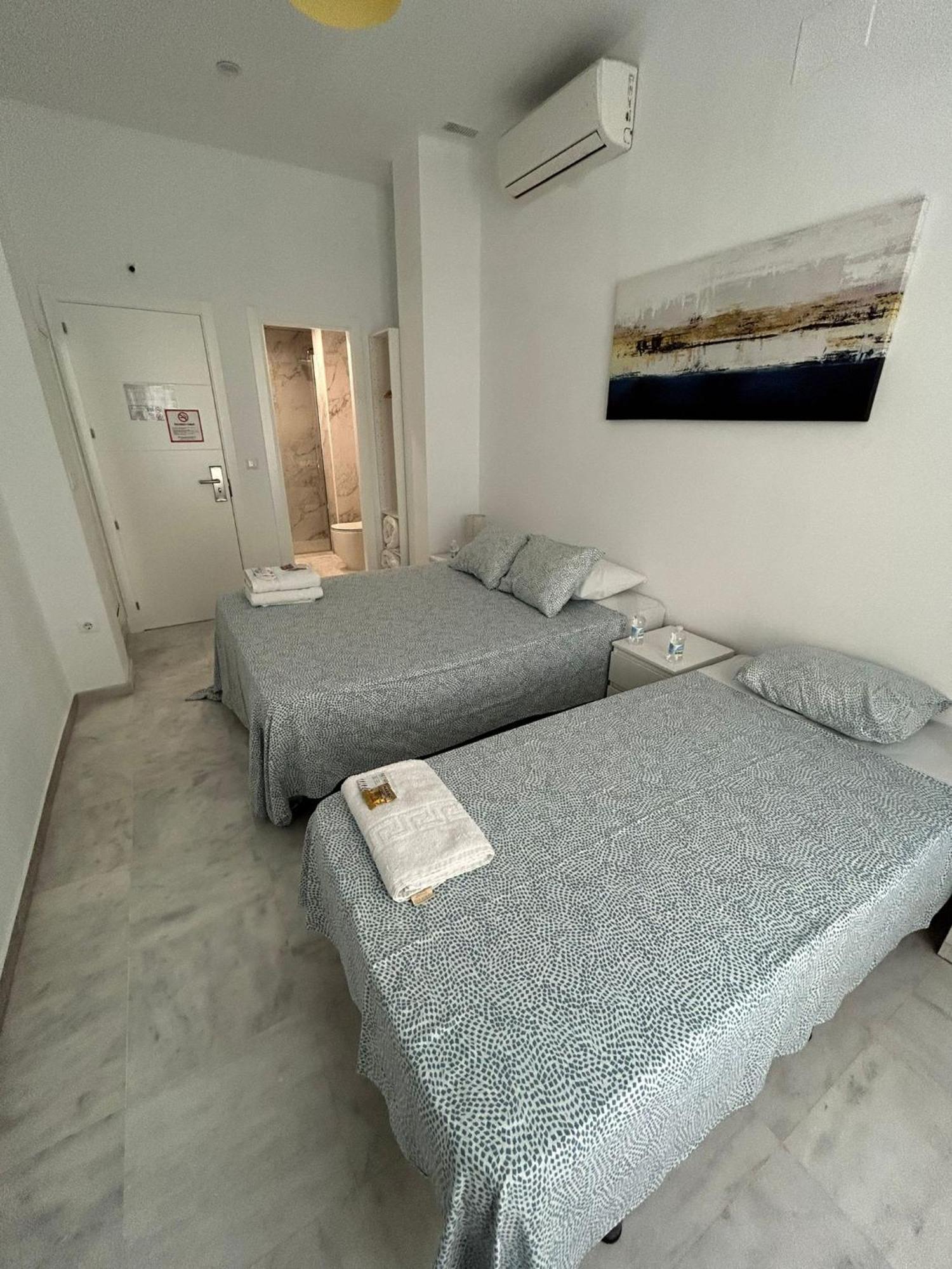 Triple Room Private Bathroom