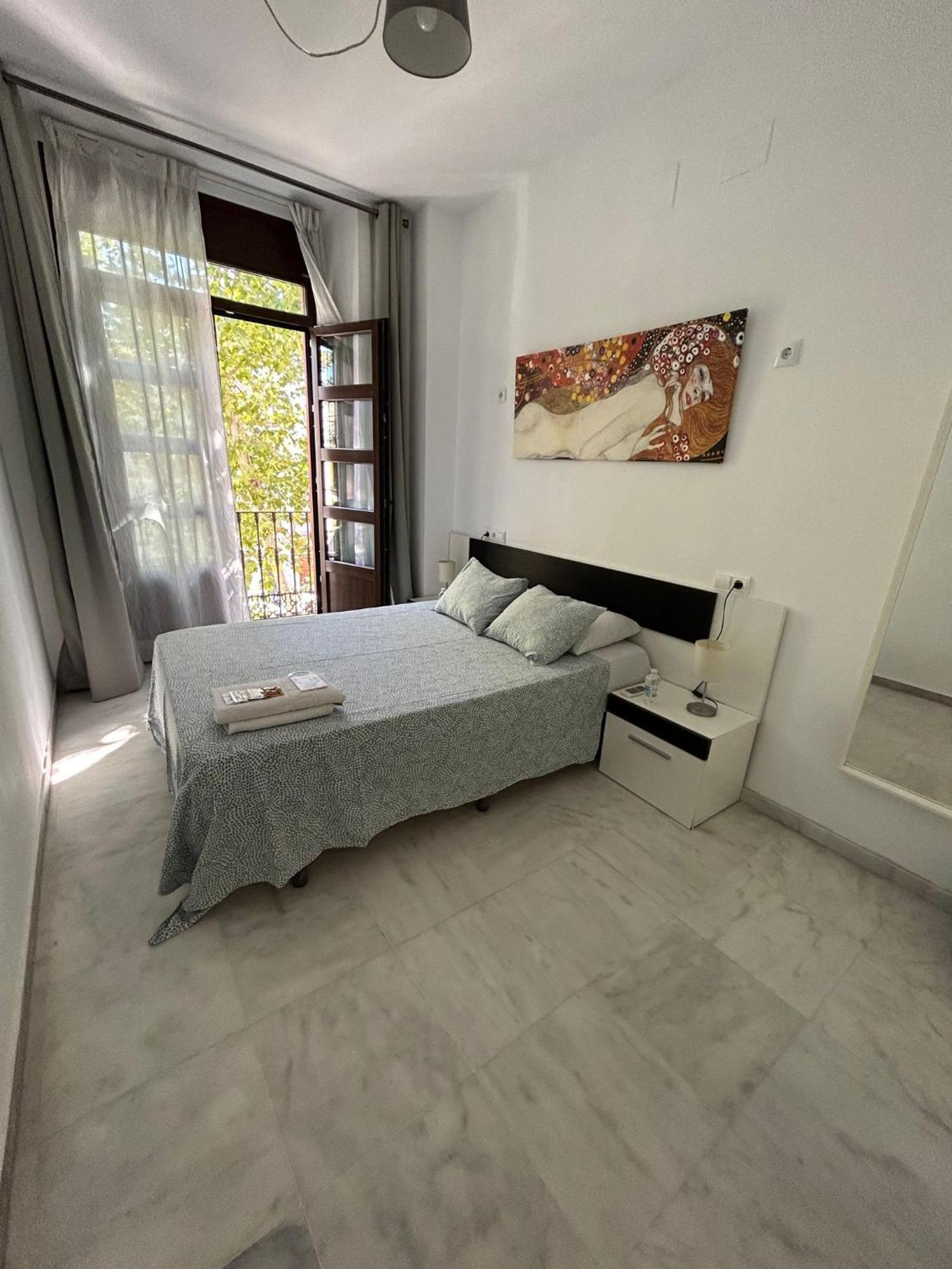 Double Room Private Bathroom