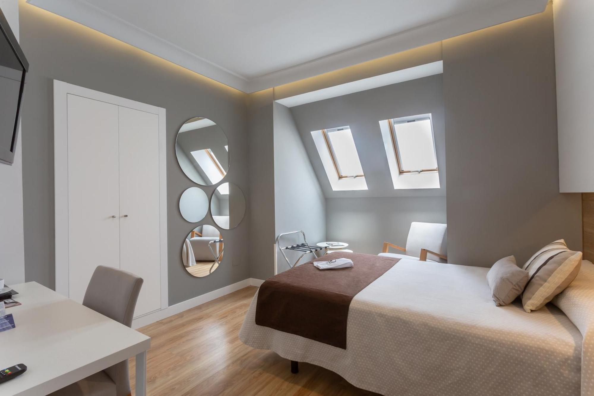 Single Room,1555932883:JPEG
