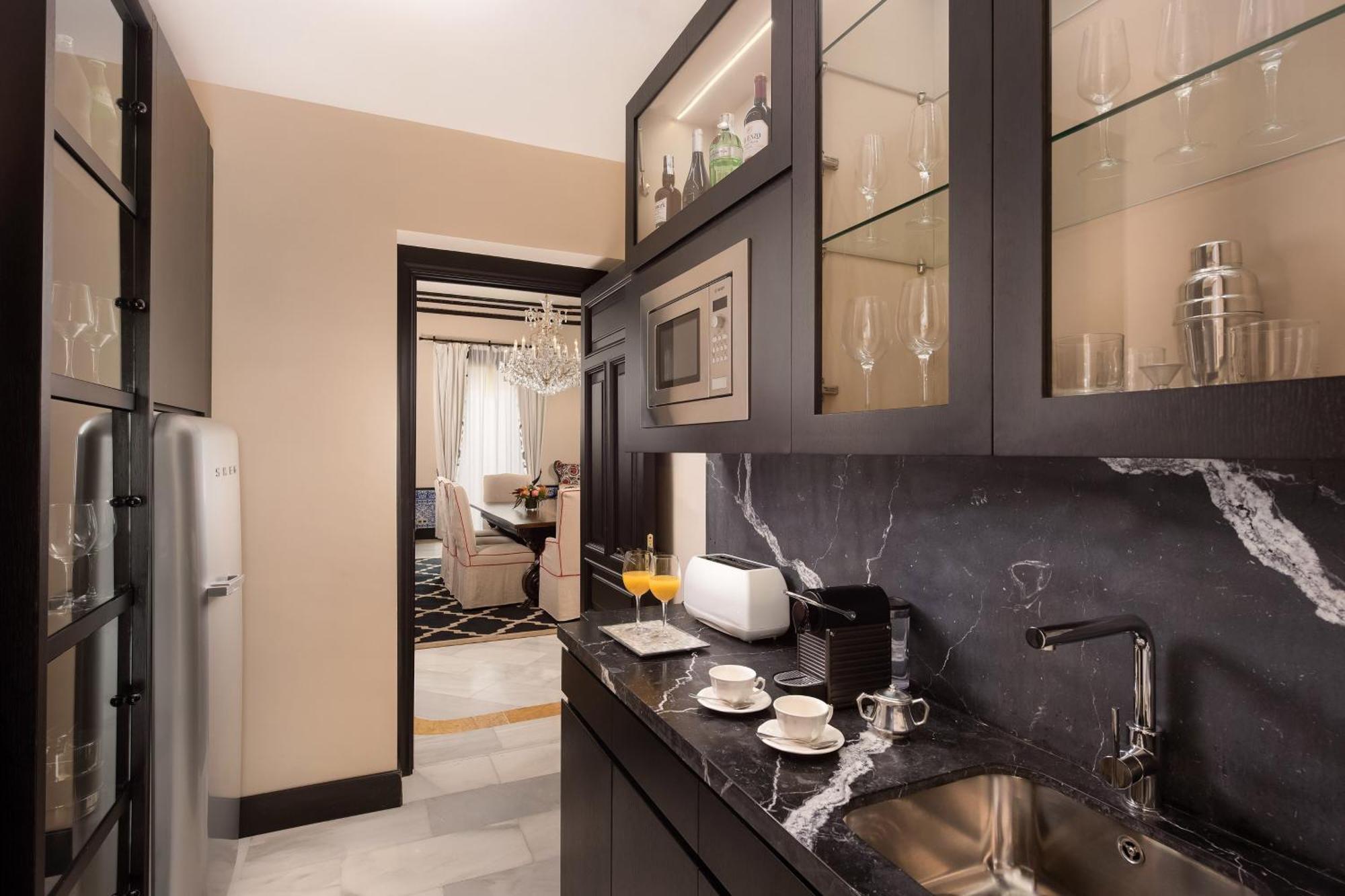 Alfonso XIII Suite