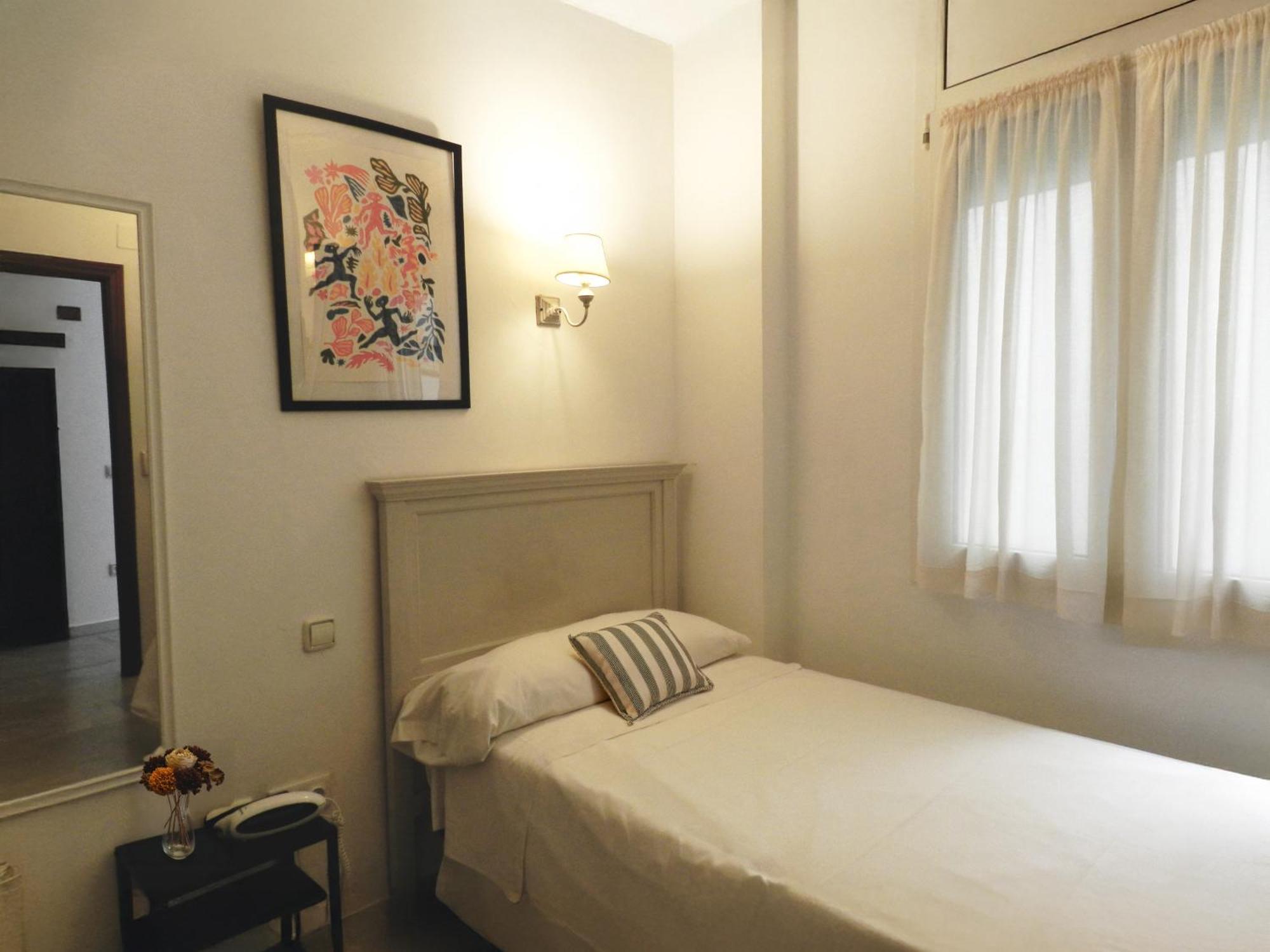 Single Room,1698876993:JPEG