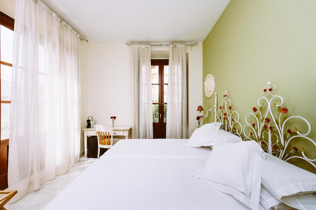 Superior Double Room,379663915:JPEG