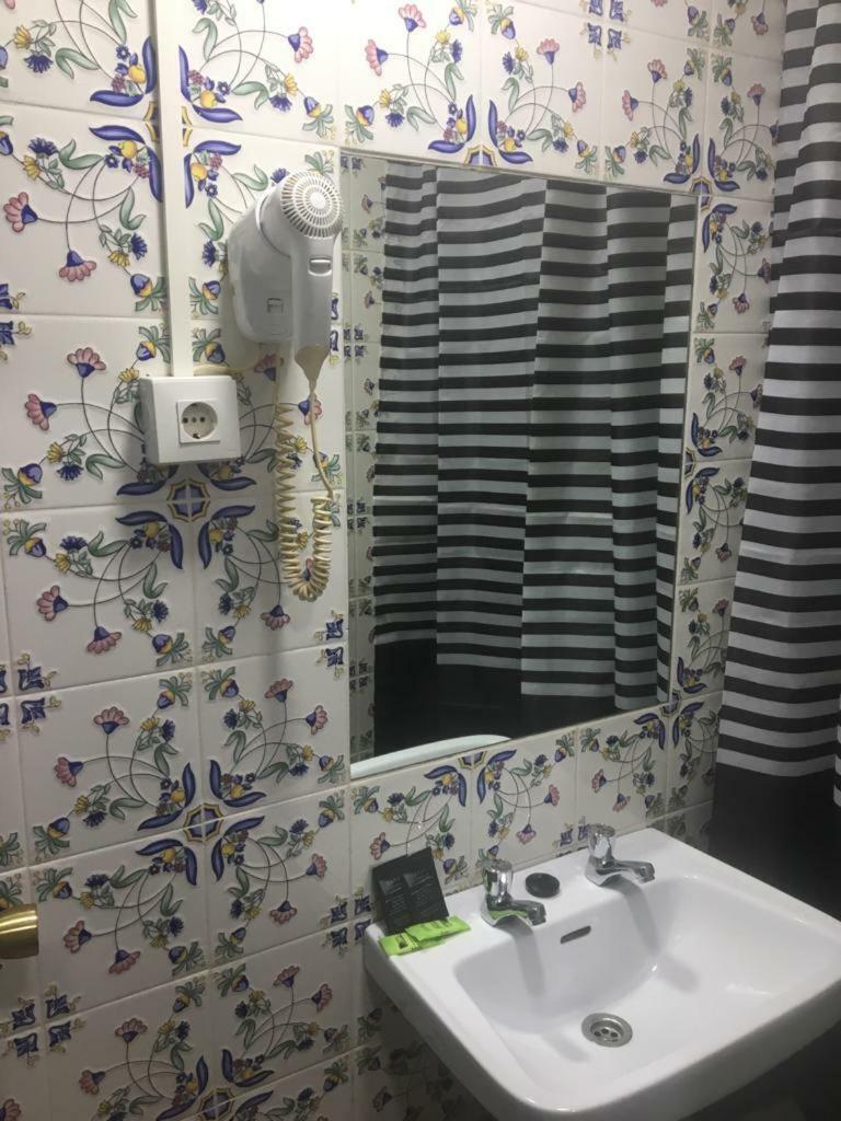 Habitación Individual con baño privado