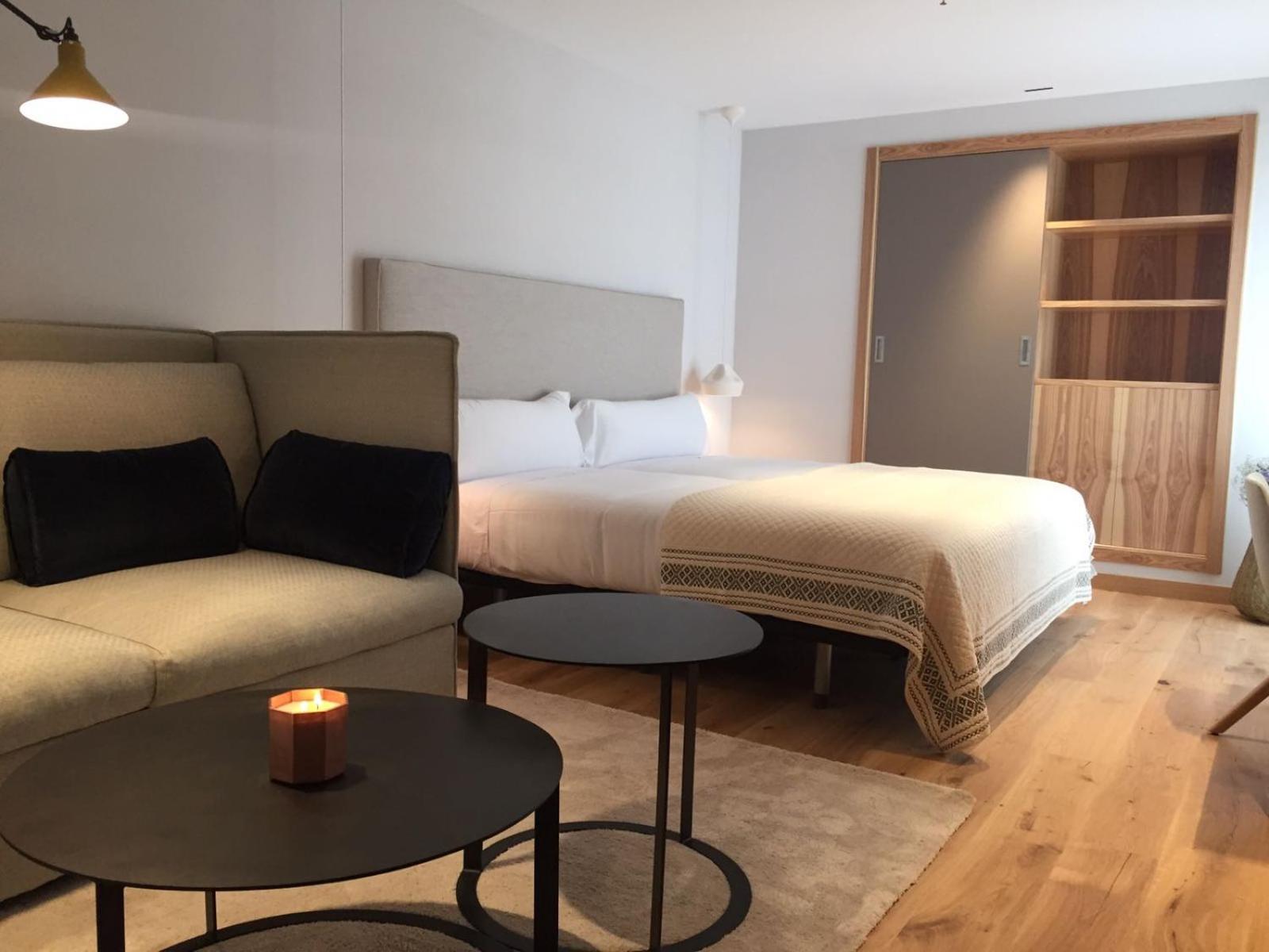 Junior Suite (3 Adults),1207677211:JPEG