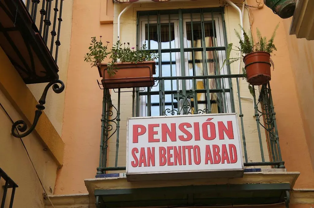 Pensión San Benito Abad-1