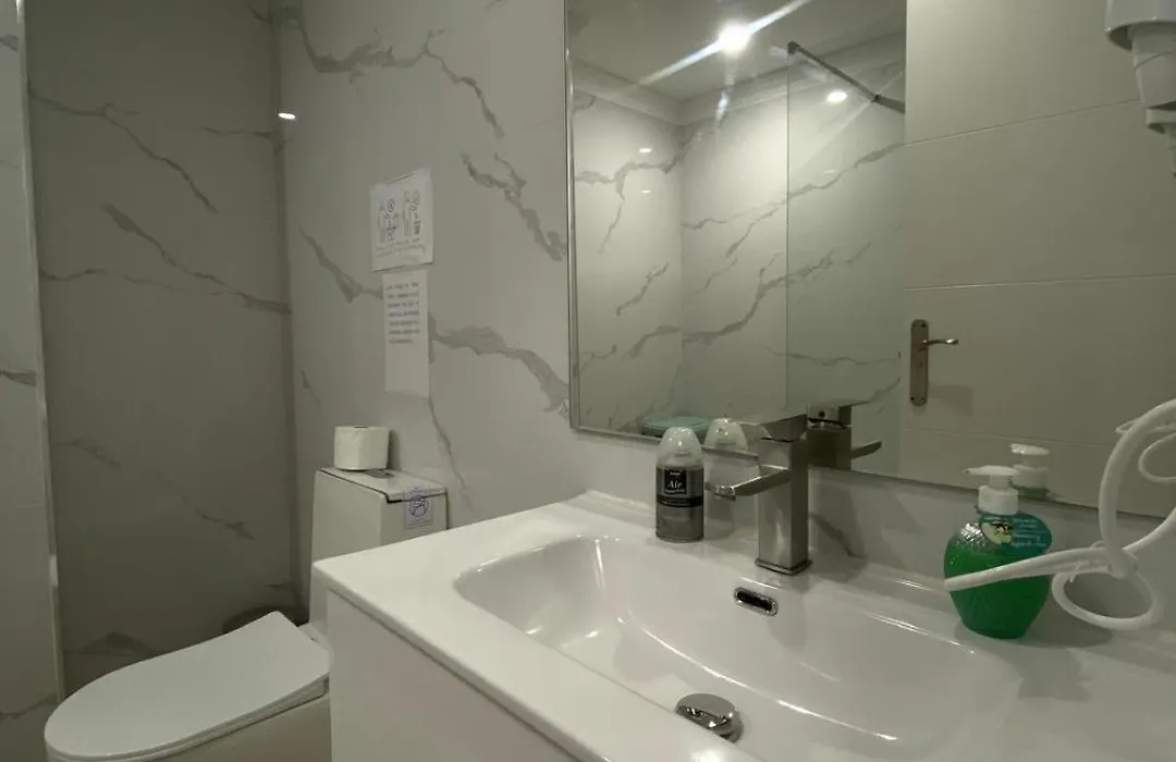 Bambu Hostel Capsules-1