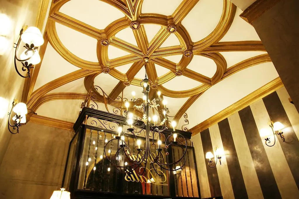 Hostal Dalis-1