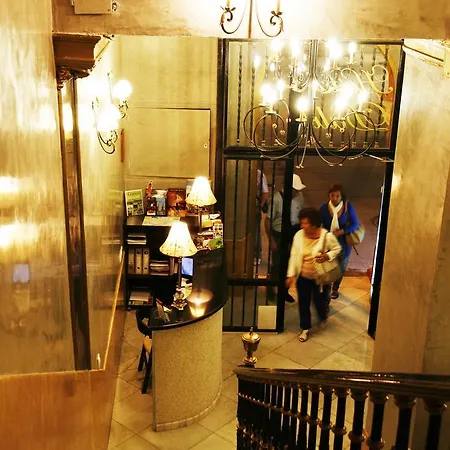 Hostal Dalis-2