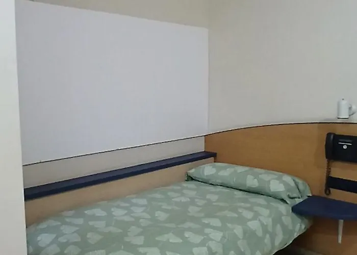 LARRU LOS BERMEJALES Residencia Universitaria Sevilla
