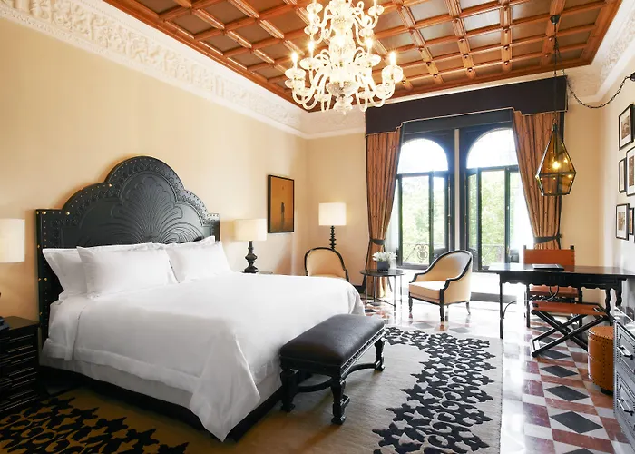 Hoteles SevillaAlfonso Xiii, A Luxury Collection ,