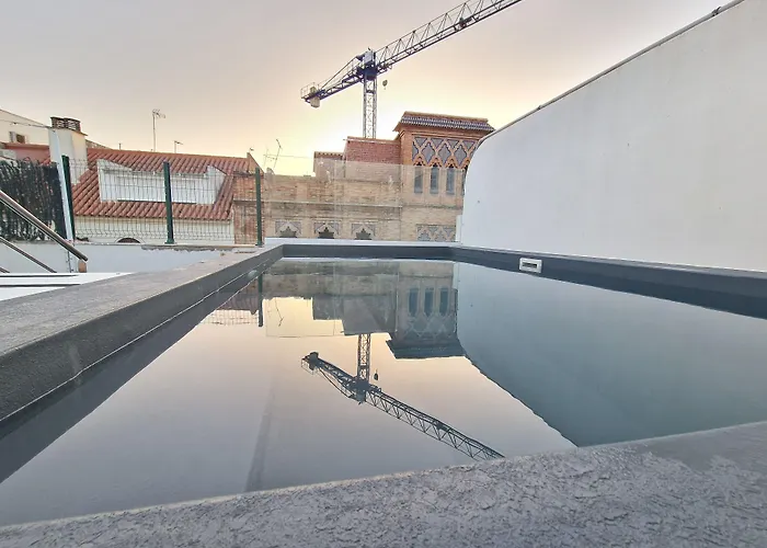 Hotel y Apartamentos Doña Lola Sevilla