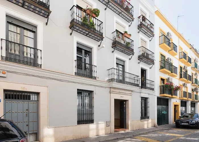 Aparthotel ELEVEN Real de la Carretería, by Homing U Sevilla